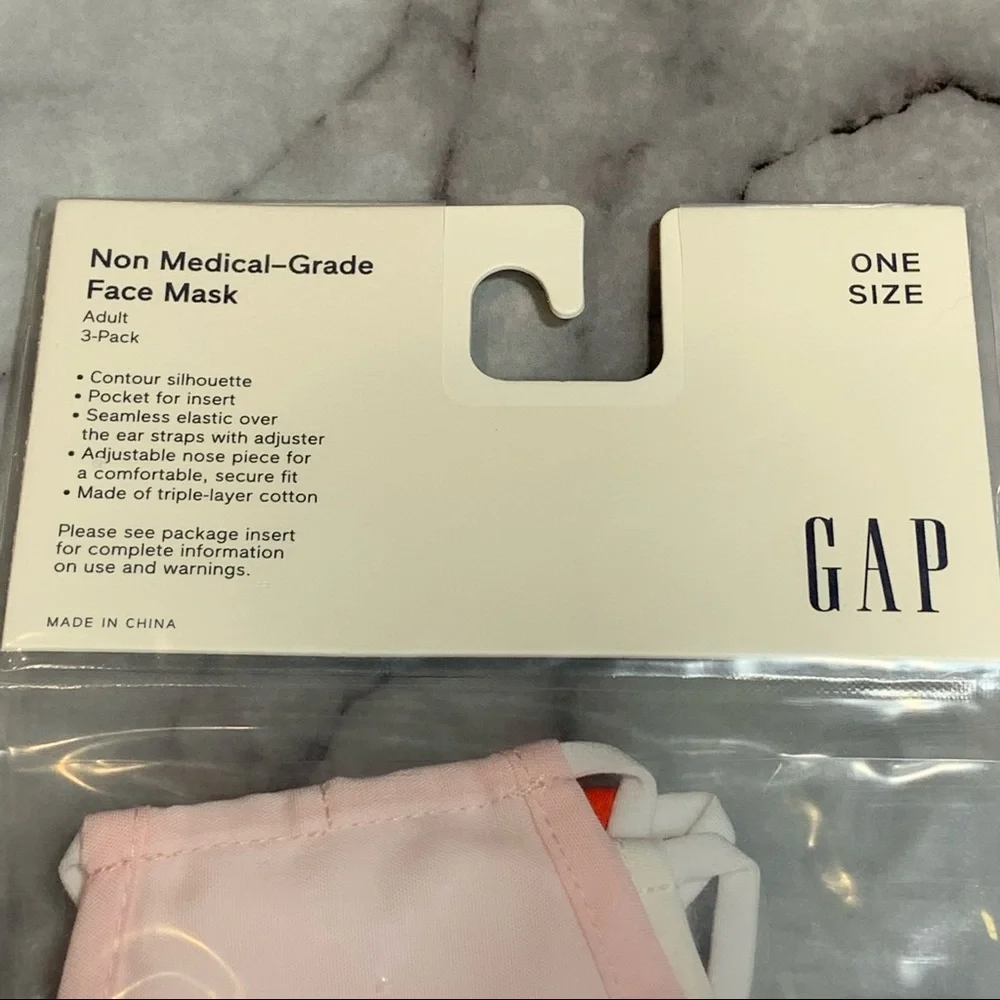 GAP Adult Unisex Contour Face Mask with Filter Pocket (3-Pack)